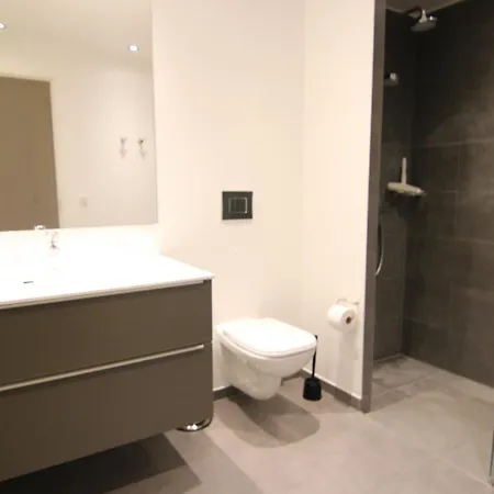 Beautiful 3-bed In Canal *